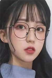 穿成瘫痪男主前妻，提离婚他疯了后续+番外