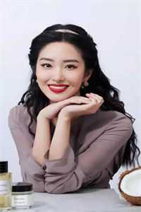 京圈大佬动心了？可她是绿茶捞女啊！免费看