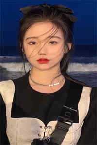 穿到亲哥十八岁，亲了他死对头免费看