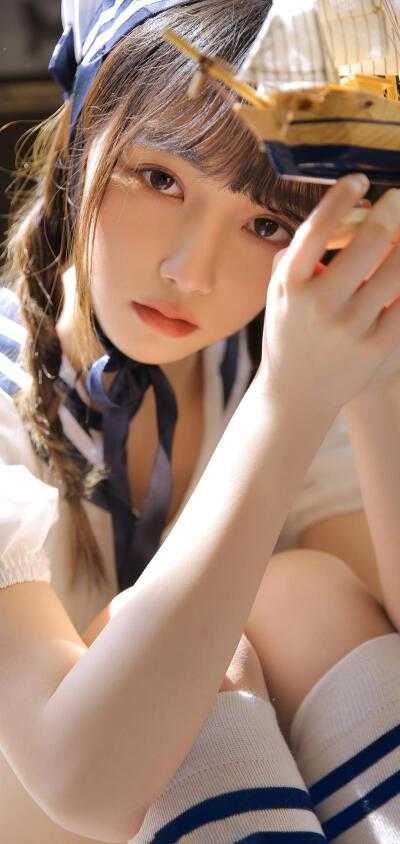 月潮轻拥完整版