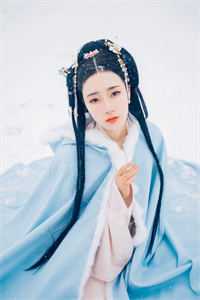 本想苟着当管事，结果被千金们倒追最完整版