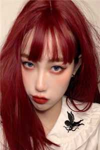 保姆把她的儿子带进了主人家全局