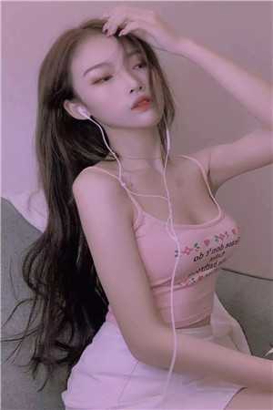 妖魔乱世当镖人，专接离谱单的小说