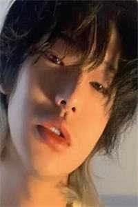 旧岁阑珊，故人迟来精彩