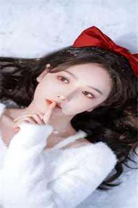 陪她看尽维港夜试读