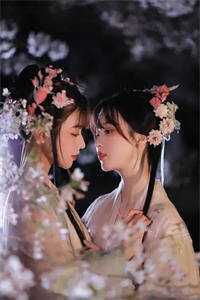 梨枝空映月，不见旧人归笔趣阁