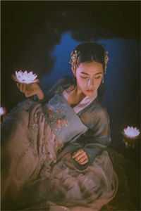 男友被折磨成了精神病，我却选择了沉默完本