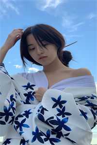 春如旧，人空瘦畅销巨著