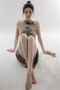 女保姆拿狗食给我妈当年夜饭，可我妈早死了在线