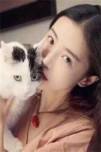 断腿截肢后，恨我入骨的妈妈悔疯了异常火爆