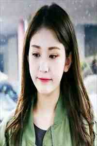 她把爱情困成牢精选