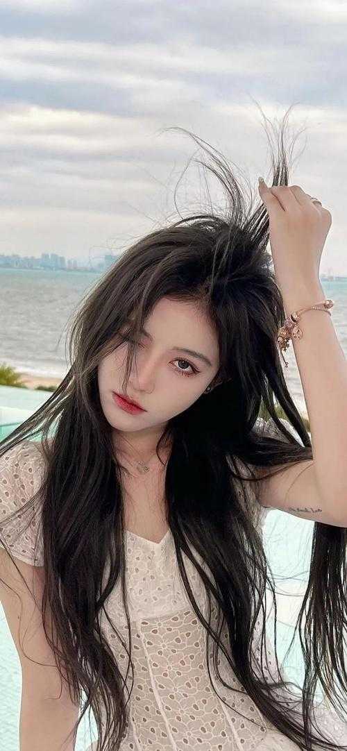 繁星坠入沉默岛全文无删减